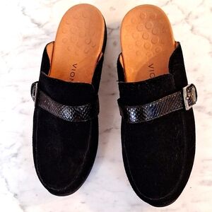 Vionic Darla Black Suede Mules Size 11